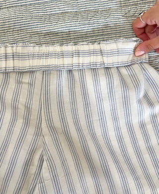 (183) Non Reversible Blue Tilda Shorts - size S