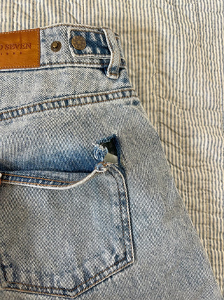 (216) Marked Faulty Everyday Jodie Jeans - Size M